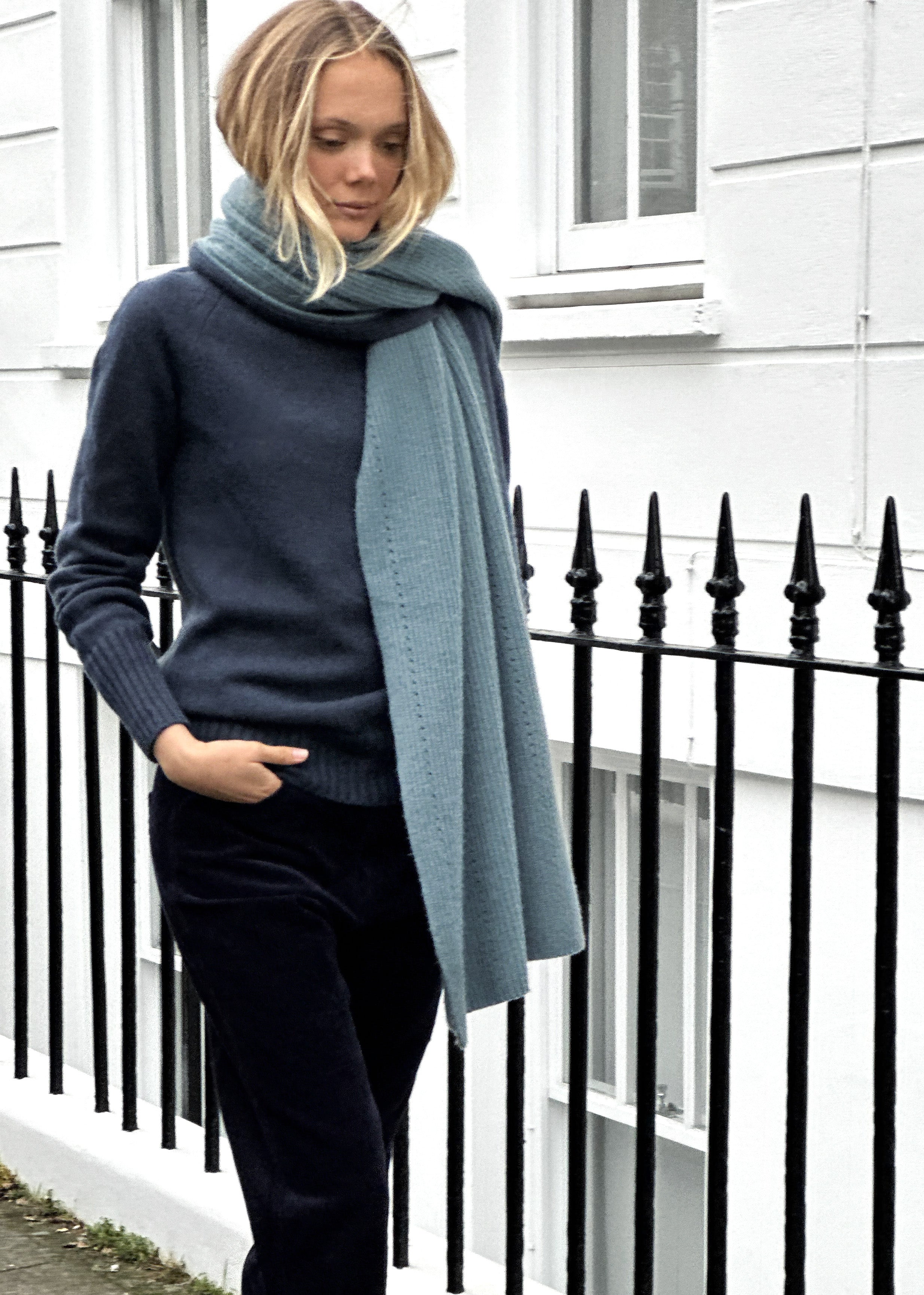 Hera Cashmere large scarf - Teal/Marine
